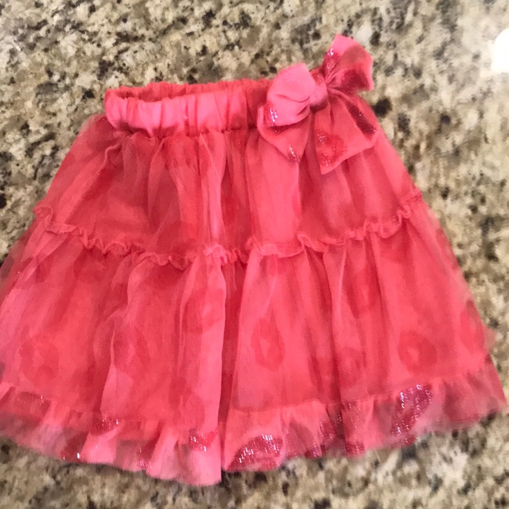 Kiss lips skirt